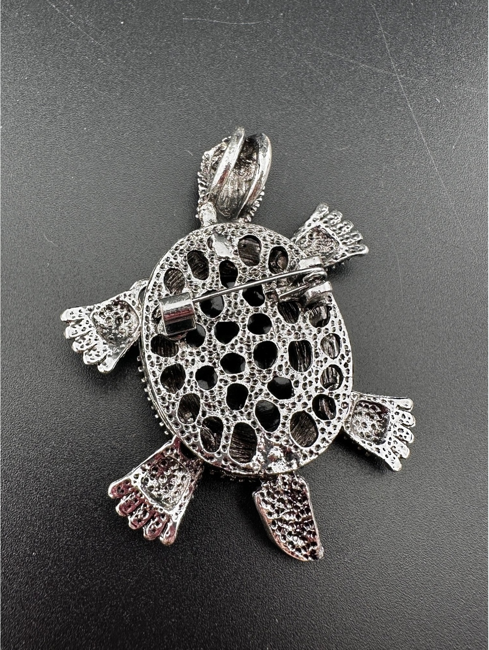 Turtle-Shaped Brooch with Abalone Shell Inlay Rhinestones 🦩 - Picture 4 of 5